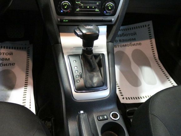 Skoda Octavia, 1.4 л, Робот, 2010 фото 1
