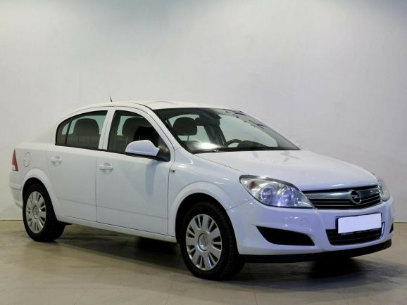 Opel Astra, 1.6 л, Робот, 2012 фото 4