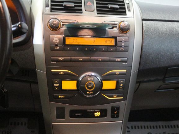 Toyota Corolla, 1.6 л, Робот, 2007 фото 10
