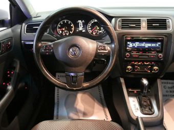 Volkswagen Jetta, 1.6 л, АКПП, 2013 фото 9