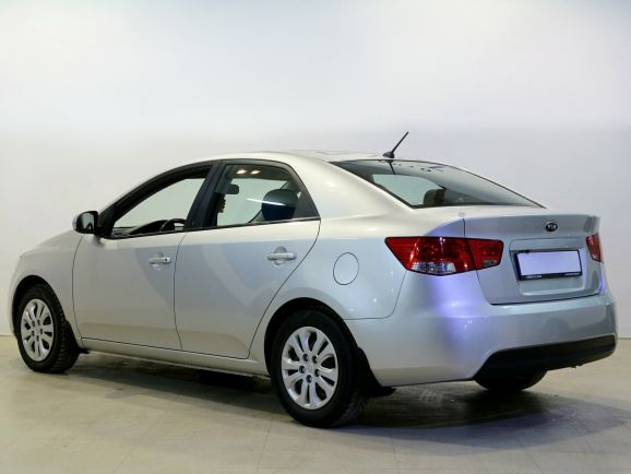 Kia Cerato, 1.6 л, МТ, 2011 фото 6