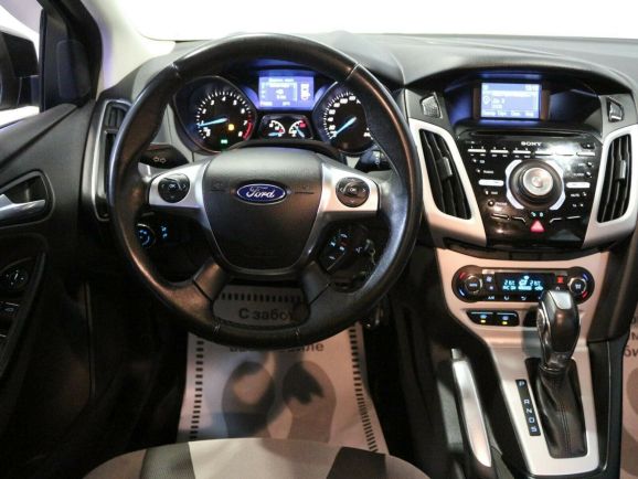 Ford Focus, 1.6 л, Робот, 2011 фото 2