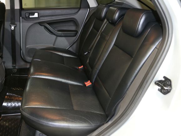 Ford Focus, 2.0 л, МТ, 2007 фото 7