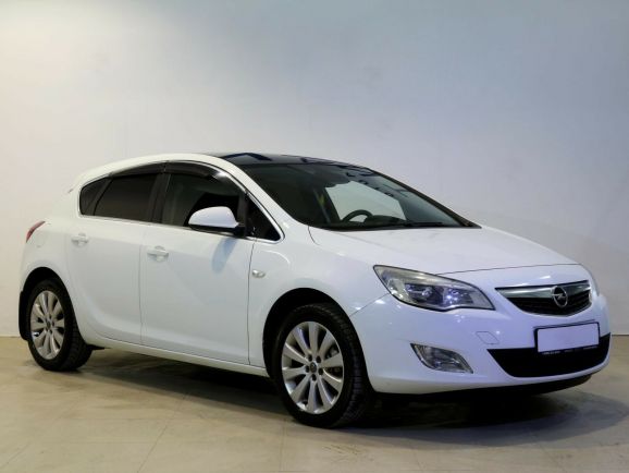 Opel Astra, 1.4 л, МТ, 2010 фото 4