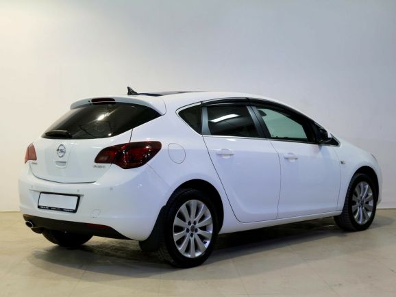 Opel Astra, 1.4 л, МТ, 2010 фото 5