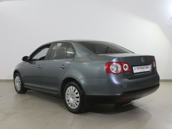 Volkswagen Jetta, 1.6 л, АКПП, 2008 фото 6