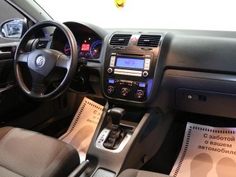 Volkswagen Jetta, 1.6 л, АКПП, 2008 фото 7