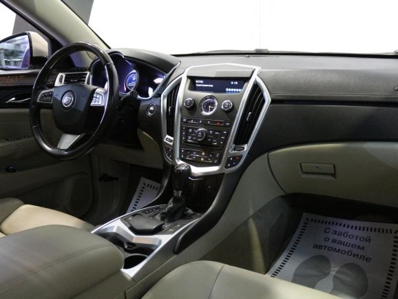 Cadillac SRX, 3.0 л, АТ, 2011 фото 7
