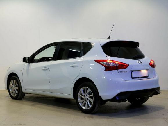 Nissan Tiida, 1.6 л, МТ, 2015 фото 6