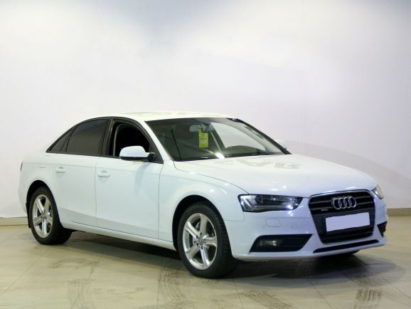Audi A4, 1.8 л, Вариатор, 2013 фото 4