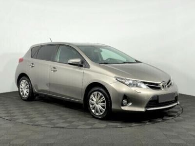 Toyota Auris, 1.6 л, CVT, 2014 фото 4