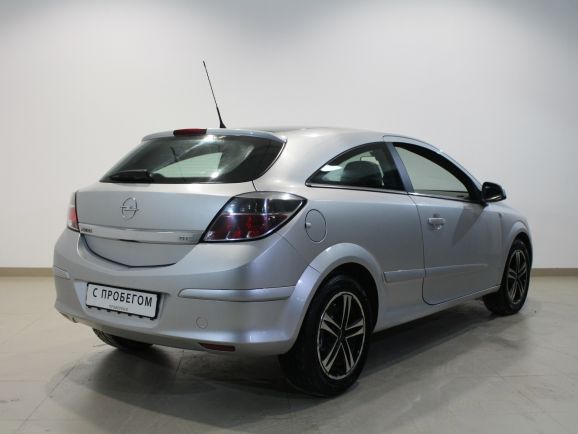 Opel Astra, 1.8 л, АТ, 2011 фото 5