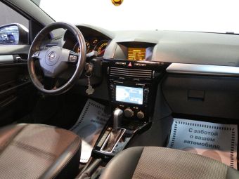 Opel Astra, 1.8 л, АКПП, 2011 фото 7