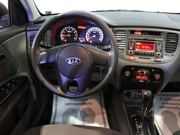 Kia Rio, 1.4 л, АТ, 2011 фото 2