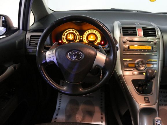 Toyota Auris, 1.6 л, Робот, 2007 фото 2