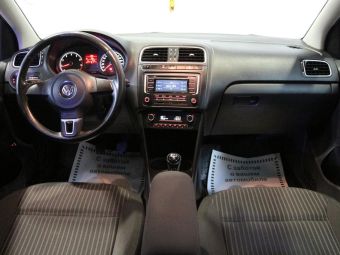 Volkswagen Polo, 1.6 л, МКПП, 2013 фото 2