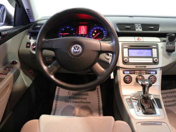 Volkswagen Passat, 2.0 л, Робот, 2008 фото 2