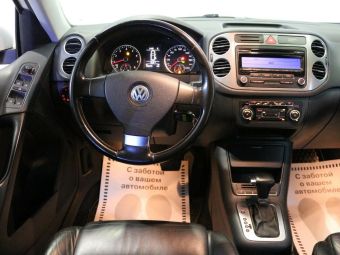 Volkswagen Tiguan, 2.0 л, АКПП, 2008 фото 2