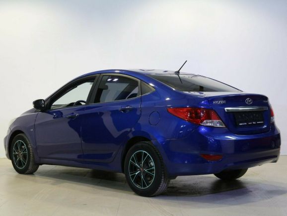 Hyundai Solaris, 1.6 л, АТ, 2012 фото 6