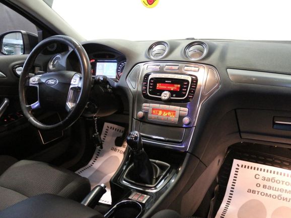 Ford Mondeo, 2.0 л, МТ, 2010 фото 7