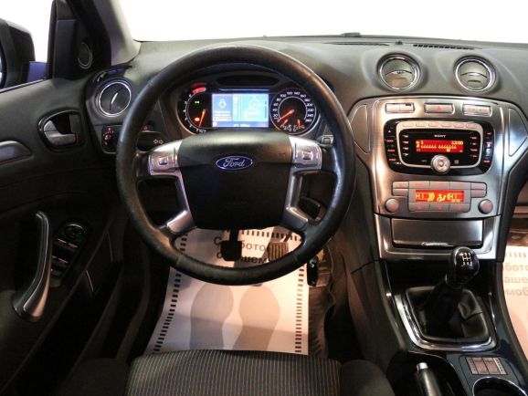 Ford Mondeo, 2.0 л, МТ, 2010 фото 2