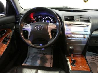 Toyota Camry, 2.4 л, АКПП, 2010 фото 2