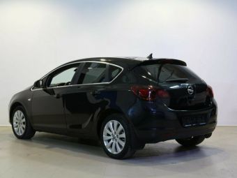 Opel Astra, 1.6 л, АКПП, 2012 фото 6