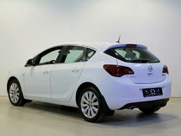 Opel Astra, 1.6 л, АТ, 2010 фото 6