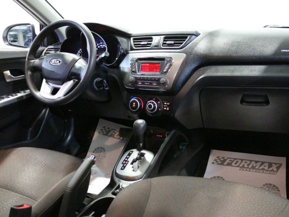 Kia Rio, 1.6 л, АТ, 2012 фото 2