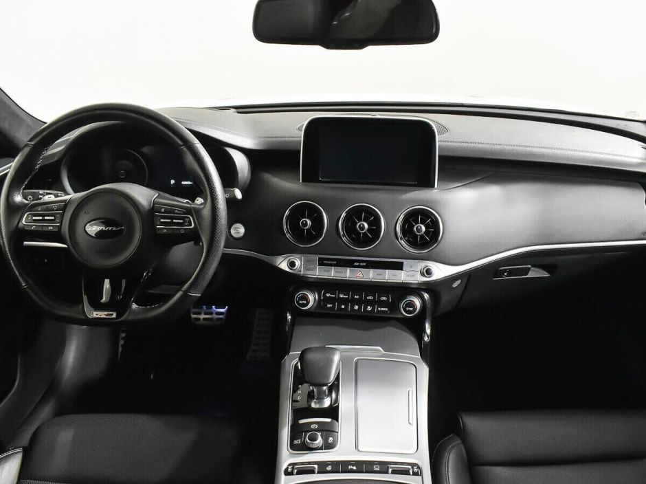 Kia Stinger, 2.0 л, АТ, 2018 фото 8