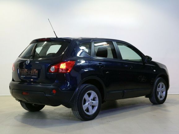 Nissan Qashqai, 2.0 л, Вариатор, 2010 фото 6