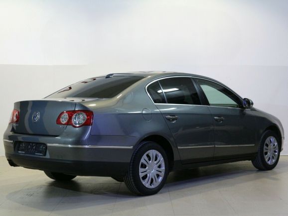 Volkswagen Passat, 1.8 л, АТ, 2009 фото 5