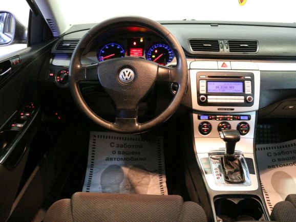 Volkswagen Passat, 1.8 л, АТ, 2009 фото 2