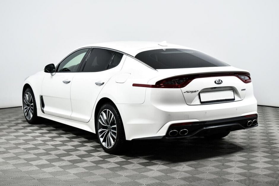 Kia Stinger, 2.0 л, АТ, 2019 фото 6