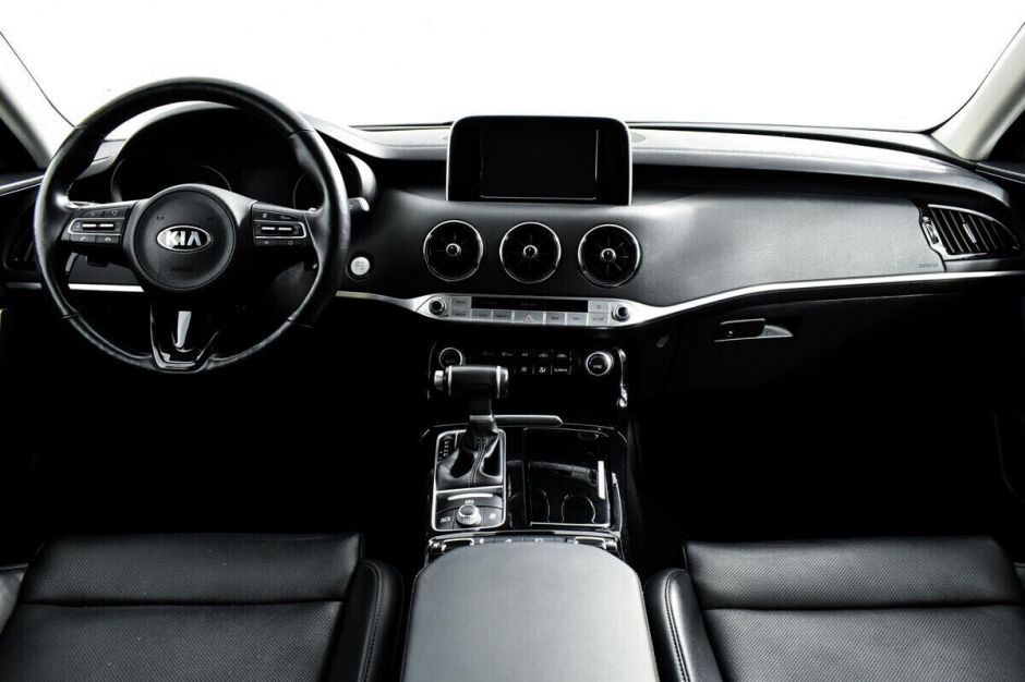 Kia Stinger, 2.0 л, АТ, 2019 фото 8