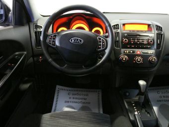 Kia Ceed, 1.6 л, АКПП, 2010 фото 9