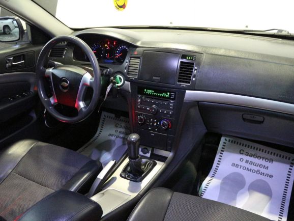 Chevrolet Epica, 2.0 л, МТ, 2010 фото 7