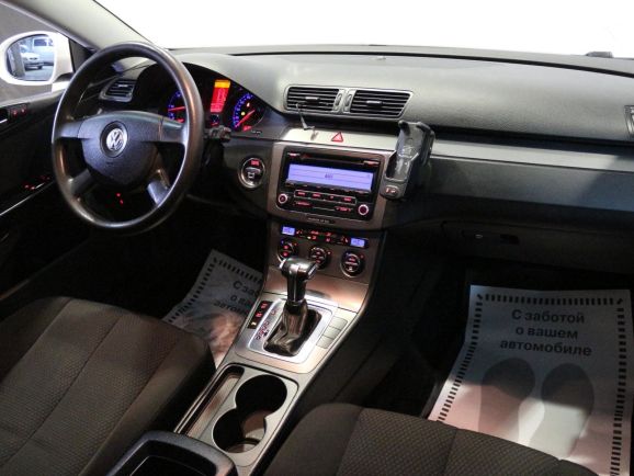Volkswagen Passat, 2.0 л, Робот, 2008 фото 7