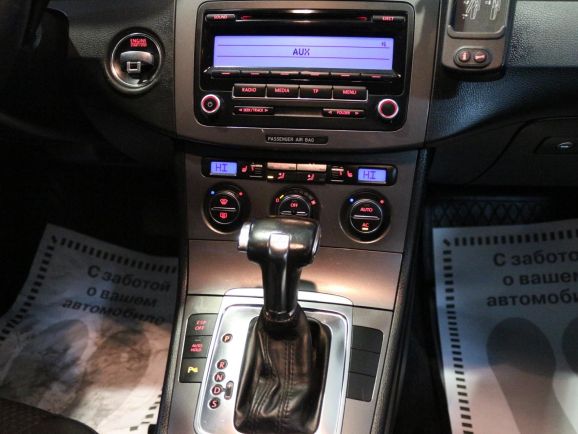 Volkswagen Passat, 2.0 л, Робот, 2008 фото 1