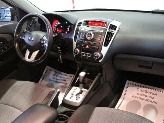 Kia Ceed, 1.6 л, АТ, 2010 фото 7