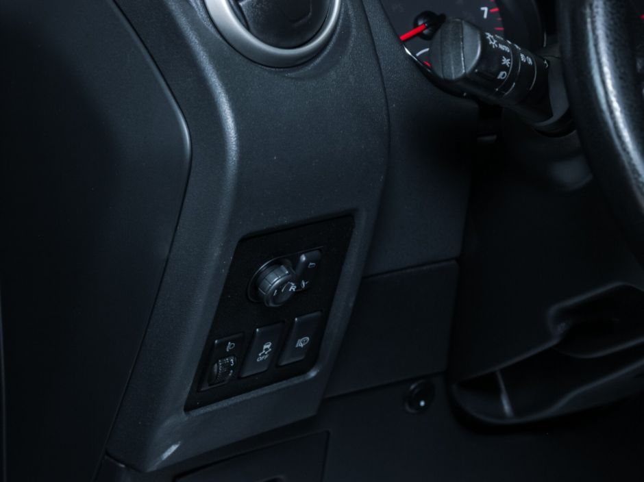 Nissan Qashqai, 2.0 л, Вариатор, 2011 фото 2