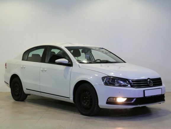 Volkswagen Passat, 1.4 л, Робот, 2012 фото 4