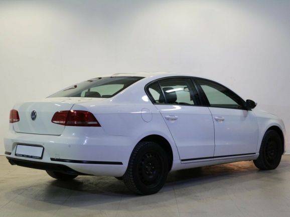 Volkswagen Passat, 1.4 л, Робот, 2012 фото 5
