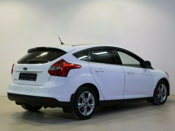 Ford Focus, 1.6 л, Робот, 2013 фото 5