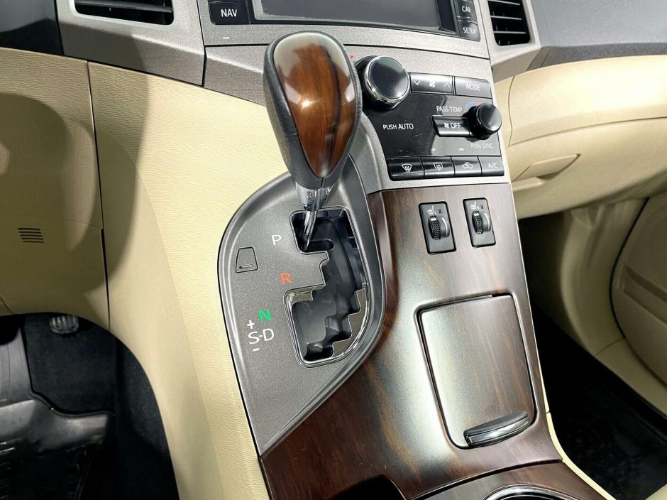 Toyota Venza, 2.7 л, АТ, 2015 фото 2