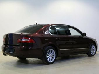 Skoda Superb, 1.8 л, АКПП, 2013 фото 5