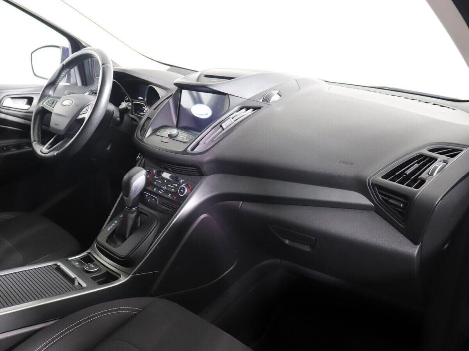 Ford Kuga, 1.5 л, АТ, 2017 фото 2