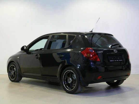 Kia Ceed, 1.6 л, МТ, 2010 фото 5