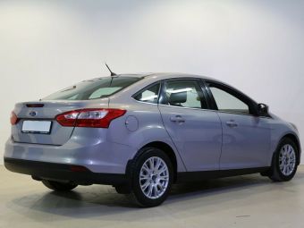 Ford Focus, 1.6 л, МКПП, 2013 фото 5