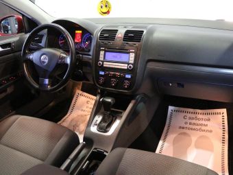 Volkswagen Jetta, 1.6 л, АКПП, 2010 фото 7